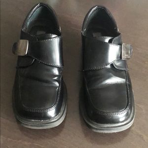 Kenneth Cole REACTION Black Patent shoes